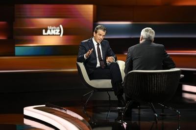 Markus Lanz (li.) mit Joachim Gauck 07/25 her Markus Lanz (li.) und Joachim Gauck am 24. Juli 2025 in Markus Lanz , ZDF-stock-foto