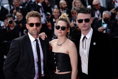 Tom Sturridge - Kristen Stewart - Scott Speedman CELEBRITES : 75eme Festival de Cannes - Tapis rouge du film « L"!Innoce-stock-photo