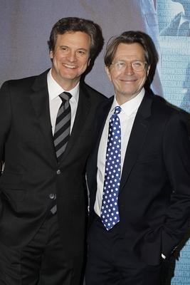 Colin Firth und Gary Oldman - Filmpremiere von La Taupe (Tinker Tailor Soldier Spy) im UGC Normandie in Paris - 20.01.2-stock-foto