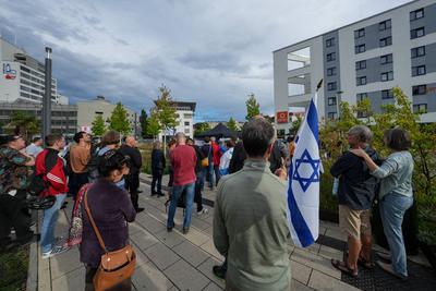 Solidarit?tskundgebung nahe dem Restaurant Jaffa in Freiburg am 25.07.2025, Reaktion auf Attacke mit Eiern auf ein israe-stock-foto