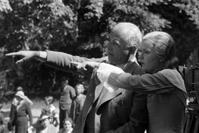 Dreharbeiten zum Film Liselotte von der Pfalz Renate M?ller und Carl Froelich am Set zu Liselotte von der Pfalz, Regie:-stock-foto