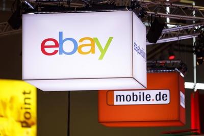 Logos von eBay und mobile de auf der dmexco 2019 Fachmesse f?r digitales Marketing und Werbung auf d-stock-foto