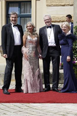 Markus S?der mit Ehefrau Karin Baum?ller-S?der, Thomas Ebersberger mit Ehefrau Stefanie Hellbach-stock-foto