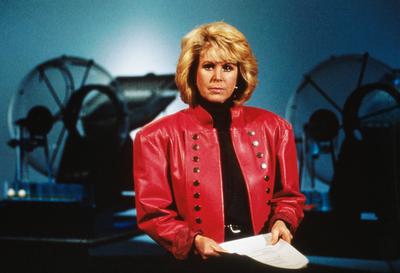 Karin Tietze Ludwig Karin Tietze Ludwig, deutsche Lottofee, im Fernsehstudio, Deutschland 1992., Frankfurt Hessen Deuts-stock-foto