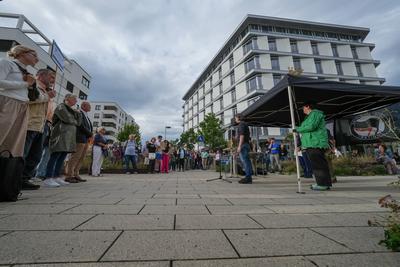 Solidarit?tskundgebung nahe dem Restaurant Jaffa in Freiburg am 25.07.2025, Reaktion auf Attacke mit Eiern auf ein israe-stock-foto