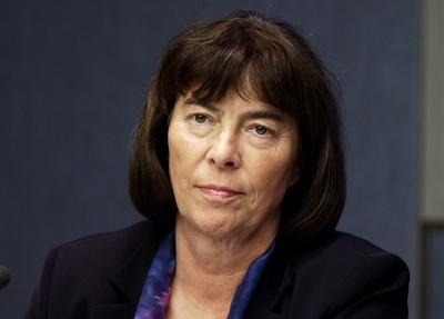 Bildnummer: 50975692  Datum: 17.05.2004  Copyright: imago/Rainer UnkelIngrid Matth?us Maier (GER/Vorstandsmitglied KfW Bankengruppe), Personen; 2004, Frankfurt, Pressetermin, Manager , Managerin,  Unternehmensf?hrung , Vorstand, Kreditanstalt f?r Wiederaufbau; , quer, Kbdig, Portr?t, Banken, Wirtschaft, Deutschland, Randbild, People-stock-foto