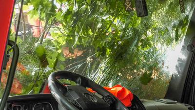Schwerer LKW Unfall am Freitagvormittag auf der B 95 in der Ortslage Ehrenfriedersdorf. Der Fahrer eines Sattelzuges bev-stock-foto