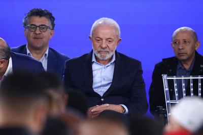 President Lula participates in the announcement of the New PAC Sele??es 2025 Periferia Viva, in Osasco-stock-foto