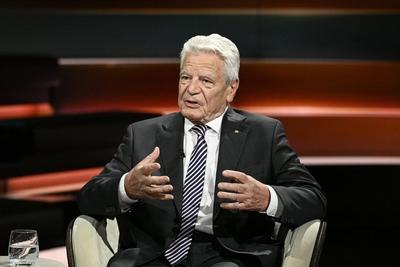 Joachim Gauck (Ex-Bundespr?sident) 07/25 her Joachim Gauck am 24. Juli 2025 in Markus Lanz , ZDF (Aufzeichnung vom 17. J-stock-foto