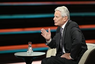 Joachim Gauck (Ex-Bundespr?sident) 07/25 her Joachim Gauck am 24. Juli 2025 in Markus Lanz , ZDF (Aufzeichnung vom 17. J-stock-foto