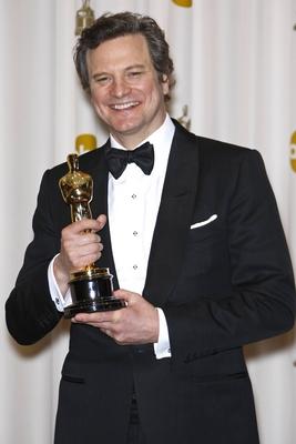 Bildnummer: 57917969  Datum: 27.02.2011  Copyright: imago/Future ImageColin Firth Oscar Verleihung 2011 / 83rd Academy Awards Ceremony im Kodak Theatre, Hollywood, Los Angeles, Kalifornien Foto:xD.xBedrosianx/xFuturexImage People Kultur Entertainment Film Academy Awards Preistr?ger Preis Objekte Troph?e Highlight xmk x0x 2011 hoch Schauspieler Oscar f?r den besten Hauptdarsteller / best Actor in The King  57917969 Date 27 02 2011 Copyright Imago Future Image Colin Firth Oscar award Ceremony 2011 83rd Academy Awards Ceremony in Kodak Theatre Hollywood Los Angeles California Photo XD   Celebrities Culture Entertainment Film Academy Awards Prize winners Prize Objects Trophy Highlight xmk x0x 2011 vertical Actor Oscar for the best Main actors Best Actor in The King-stock-foto