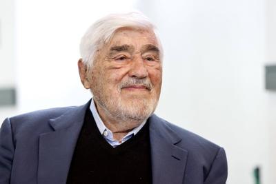 Schauspieler Mario Adorf (93) bei einem Pressetermin im Eifelmuseum bei der Premiere von Peterchens Mondfahrt bei den Bu-stock-foto