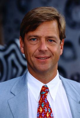 Claus Kleber Claus Kleber, deutscher Journalist und Fernsehmoderator, von 1986-2001 ARD-Korrespondent in den USA, Studio-stock-foto