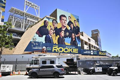 Werbung f?r die TV-Serie 'The Rookie'-stock-foto