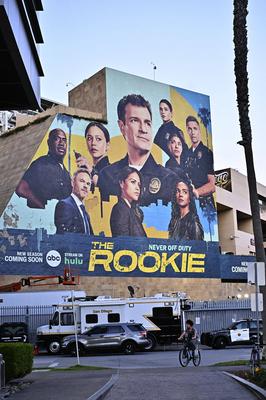 Werbung f?r die TV-Serie 'The Rookie'-stock-foto