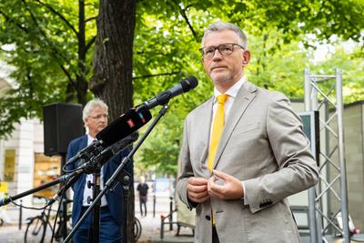 22.08.2022,Berlin,Deutschland,Testament von Bucha (Butscha), Er?ffnung der Ausstellung auf dem George-Grosz-Platz am Ku-stock-foto