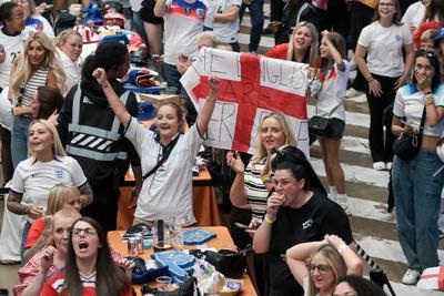 BoxPark Wembley Women's Euros Final Fanzone-stock-foto
