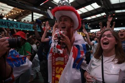 BoxPark Wembley Women's Euros Final Fanzone-stock-foto
