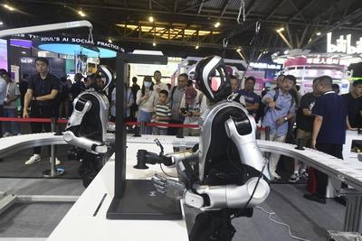 Robot Performance at 2025 WAIC in Shanghai-stock-foto