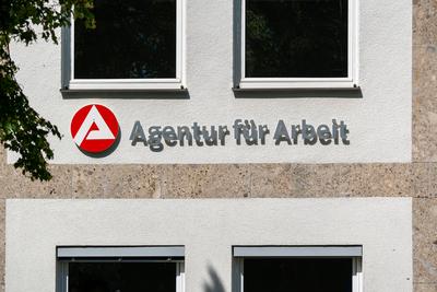Bavaria, Germany - June 28, 2025: Facade of an employment agency with the familiar red logo, central contact point for j-stock-foto