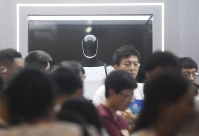 Robot Performance at 2025 WAIC in Shanghai-stock-foto