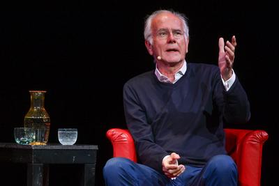 2025 - Lesung "Termin mit Schmidt", zwischen Harald Schmidt und Joachim Meyerhoff, im Stadttheater Gmunden, im Rahmen der Salzkammergut Festwochen Gmunden, am 27.07.2025.-stock-foto