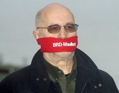 Tag der deutschen Einheit 3 Oktober 2001 in Berlin demonstriert die rechtsgerichtete NPD es nehmen-stock-foto