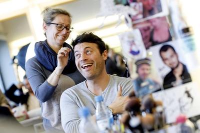 J?rg Rohde beim exklusiven Photoshooting am Set der RTL TV Serie Alles was z?hlt in den MMC Studios-stock-foto