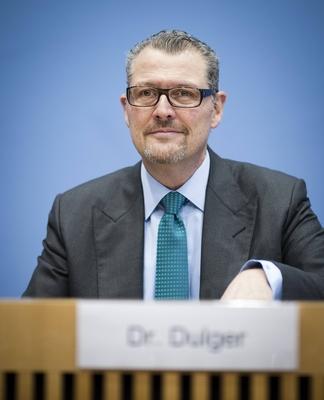 Rainer Dulger Praesident Arbeitgeberverband Gesamtmetall im Rahmen der Vorstellung der Forderunge-stock-foto