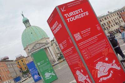 Venedig, Overtourism, Eintrittsgeb?hr // Venice, Overtourism, Entrance Fee-stock-foto