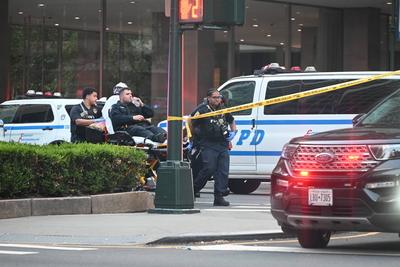 Multiple people shot in active shooter situation at 345 park avenue in manhattan new york city-stock-foto