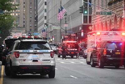 Multiple people shot in active shooter situation at 345 park avenue in manhattan new york city-stock-foto