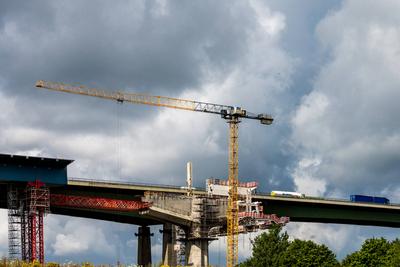 29.07.2025, Rader Hochbr?cke, A7, Wirtschafts-, Verkehrs- und Tourismusminister Claus Ruhe Madsen besucht die Baustelle-stock-foto