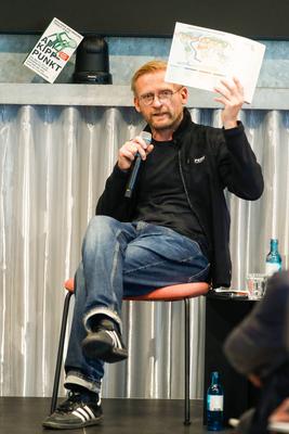 Buchpremiere von "Am Kippunkt. Wo das Klima zu kollabieren droht ? und wie wir uns noch retten k?nnen" von Toralf Staud und Benjamin von Brackel-stock-foto