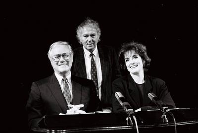 Love Letters in K?ln - Larry Hagman und Linda Gray im K?lner G?rzenich., K?ln Nordrhein-Westfalen Deutschland *** Love-stock-foto