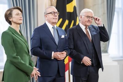 Neujahrsempfang für Repräsentanten des öffentlichen Lebens sowie engagierte Bürgerinnen und Bürger beim Bundespräsidente-stock-foto