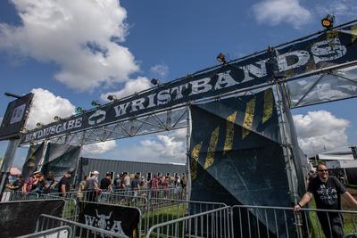Wacken 2025 Fans trotzem dem angesagten Regen-stock-foto