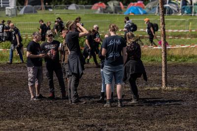Wacken 2025 Fans trotzem dem angesagten Regen-stock-foto