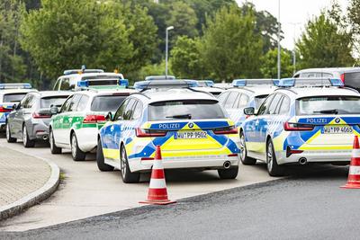 Presse:  Grosskontrolle der Polizei Unterfranken-stock-foto