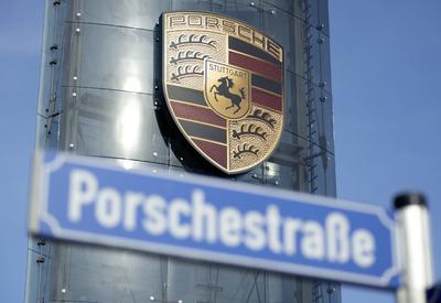DEU , DEUTSCHLAND : Porsche in Leipzig , 02.08.2022 DEU , GERMANY : Porsche in Leipzig , 02.08.2022 *** DEU , GERMANY Po-stock-foto