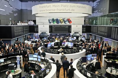 News Bilder des Tages 29.09.2022, Frankfurt, DEU Boersengang der Porsche AG an der Boerse in Frankfurt. Handelssaal der-stock-foto