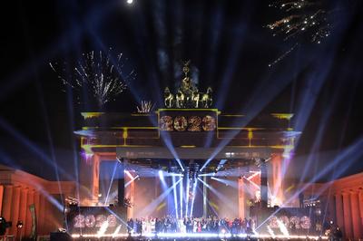 Silvestershow Celebrate at the Gate - Willkommen 2023 am Brandenburger Tor. Berlin, 31.12.2022 *** New Years Eve show C-stock-foto