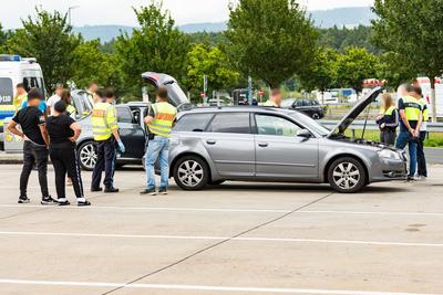 Presse:  Grosskontrolle der Polizei Unterfranken-stock-foto