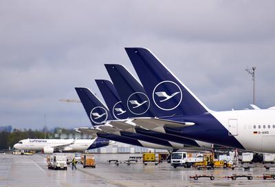Press event Lufthansa is flying to Munich again for the first time after a three-year break with an Airbus A380, the lar-stock-foto