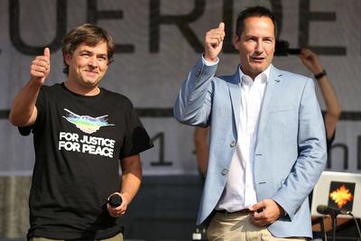 Ballweg, Schulte B?rgermeisterkandidat f?r Stuttgart 2020 und Gr?nder von Querdenken-711 Michael Ballweg und Thorsten S-stock-foto