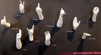 Berlin Mitte Museum f?r Kommunikation Ausstellung Gesten gestern heute ?bermorgen Foto H?nd-stock-foto