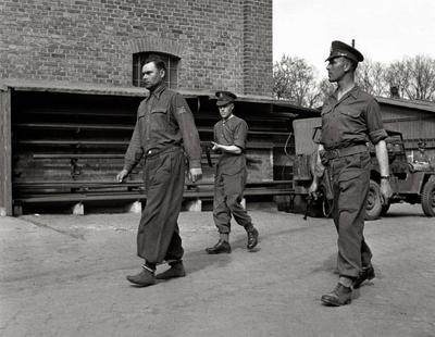 Der Kommandant von Bergen Belsen SS Hauptmann Josef Kramer wurde von den Briten verhaftet Kramer-stock-foto