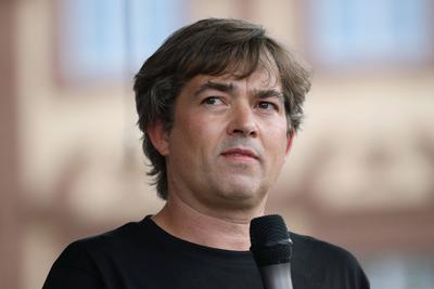 Michael Ballweg B?rgermeisterkandidat f?r Stuttgart 2020, Michael Ballweg, Initiatior von Querdenken-711 , w?hrend einer-stock-foto