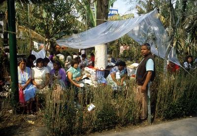 Bildnummer: 55182984  Datum: 20.09.1985  Copyright: imago/Sven SimonErdbeben von 1985 in Mexiko Stadt : obdachlose Bev?lkerung  Highlight 019 Gesellschaft Naturkatastrophe Erdbeben Mexiko kbdia xkg  1985 quer Obdachlosigkeit Notunterkunft UnterkunftBildnummer 55182984 Date 20 09 1985 Copyright Imago Sven Simon Earthquakes from 1985 in Mexico City Homeless Population Highlight  Society Natural disaster Earthquakes Mexico Kbdia xkg 1985 horizontal Homelessness Emergency accommodation Accommodation-stock-foto