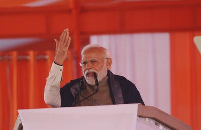 AYODHYA, INDIA - DECEMBER 30: Prime Minister Narendra addressed a rally at Maharshi Valmiki International Airport on Dec-stock-foto